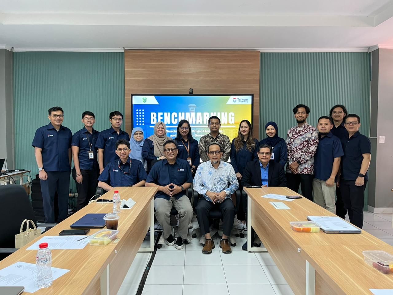 DPP UIR Benchmarking ke Telkom University